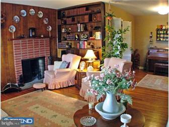 234 Upper Stump Road Chalfont, PA 18914 - Photo 5 of 12 Living Room