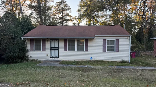 $1,250 | 1207 Edna Place, Macon, GA 31204