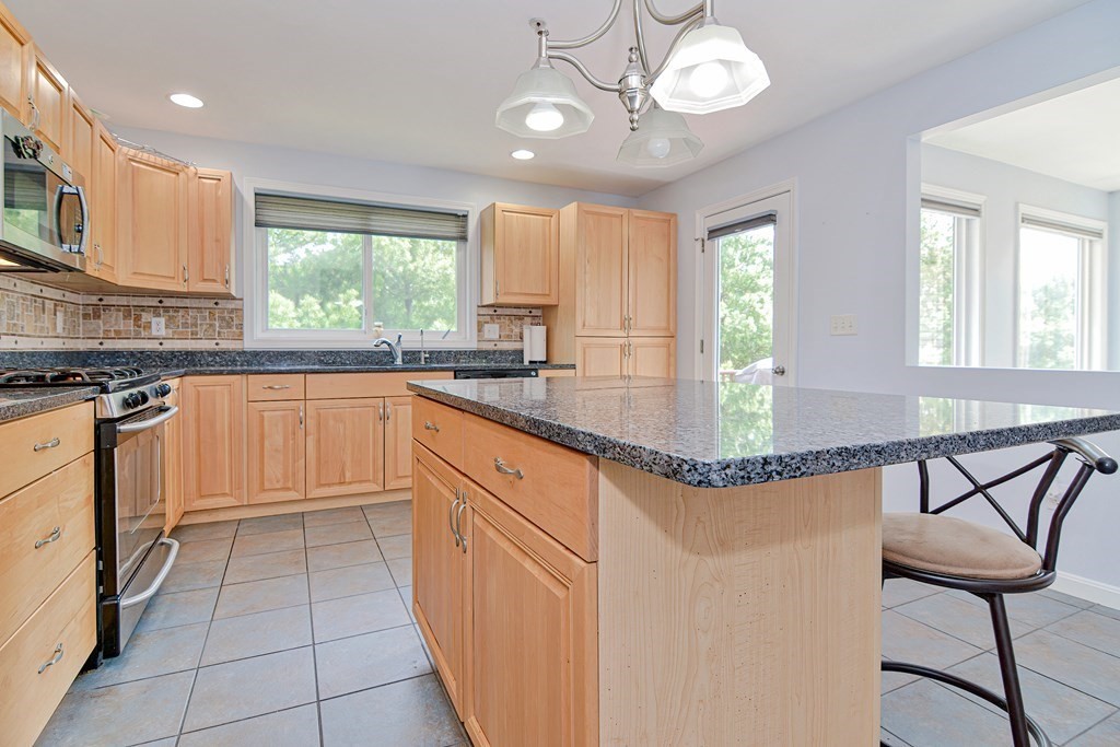 3001 Maple Brook Road, Unit 3001 Bellingham, MA 02019 - Photo 8 of 20 Gallery Image 8