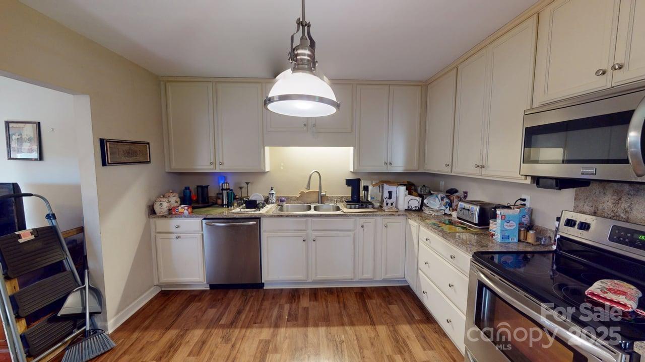 917 North Rocky River Road Monroe, NC 28110 - Photo 5 of 36