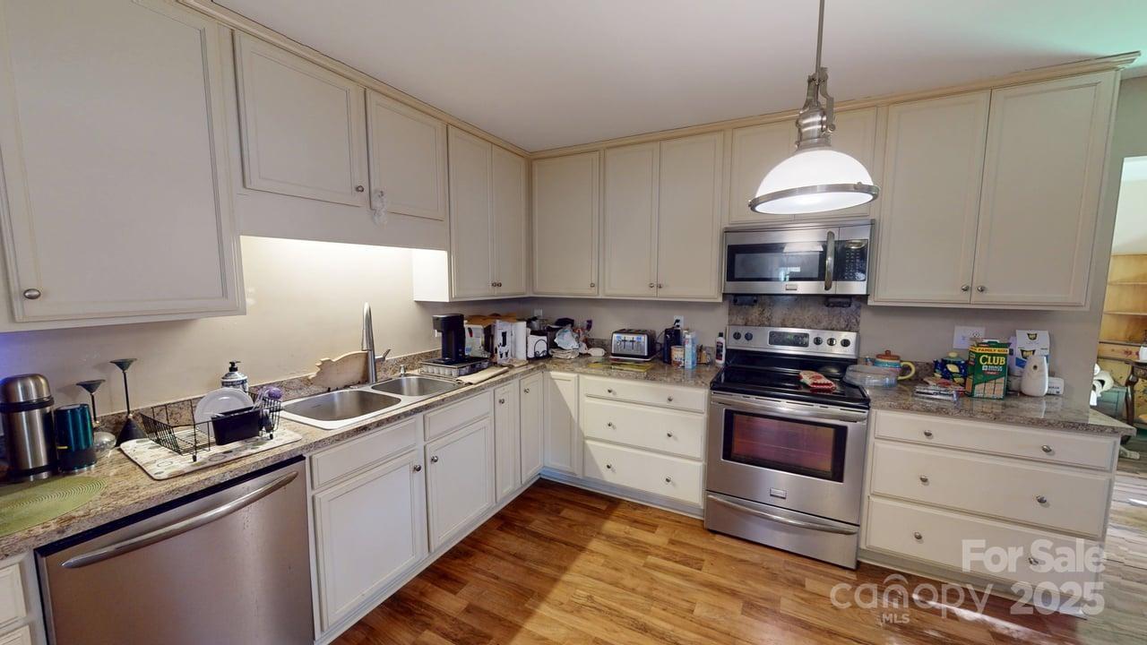 917 North Rocky River Road Monroe, NC 28110 - Photo 6 of 36