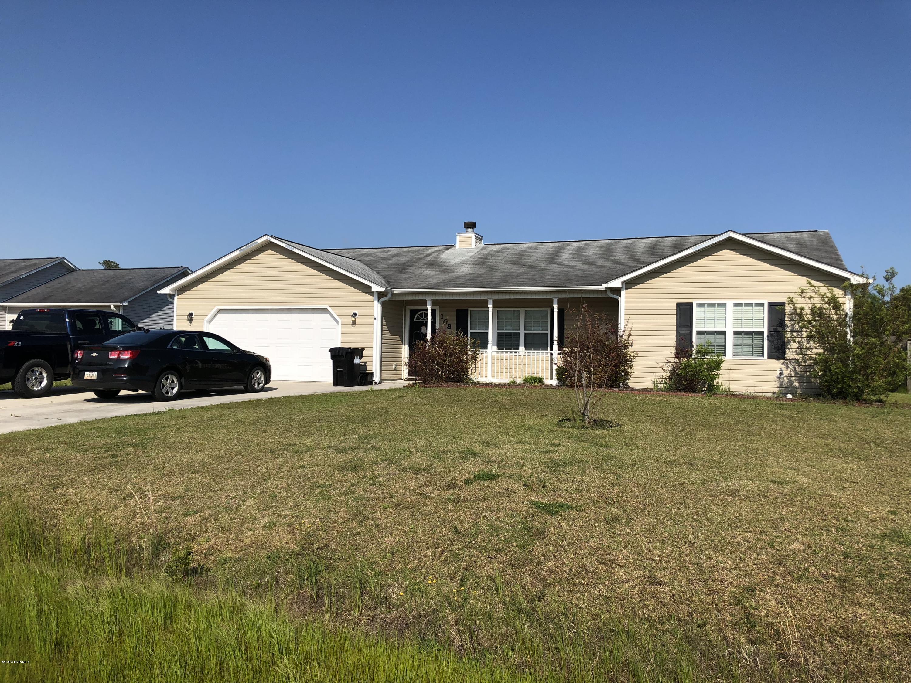 108 Gamble Way Hubert, NC 28539 - Photo 2 of 26 IMG_2612