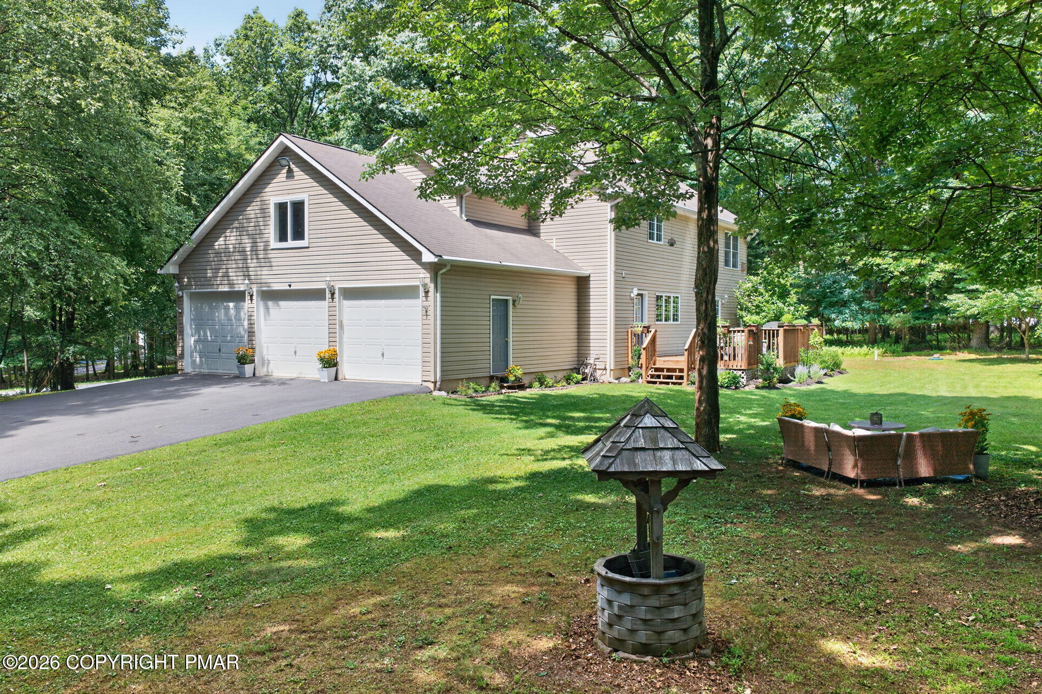 539 Pheasant Road Saylorsburg, PA 18353 - Photo 14 of 59 3 car garage