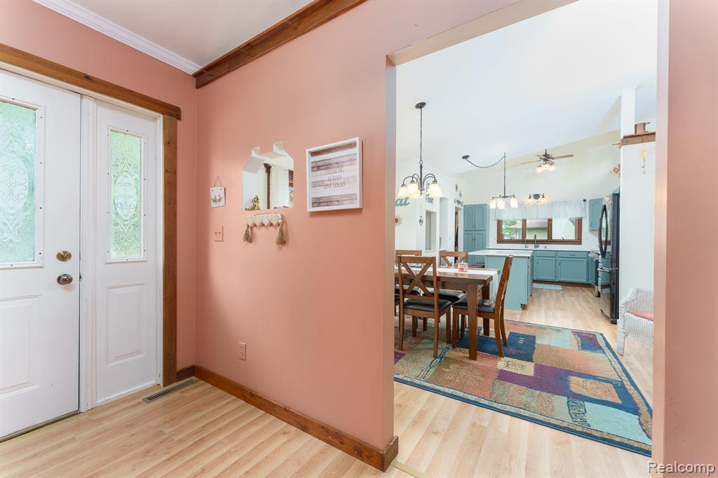 10206 Clark Road Davison, MI 48423 - Photo 5 of 47