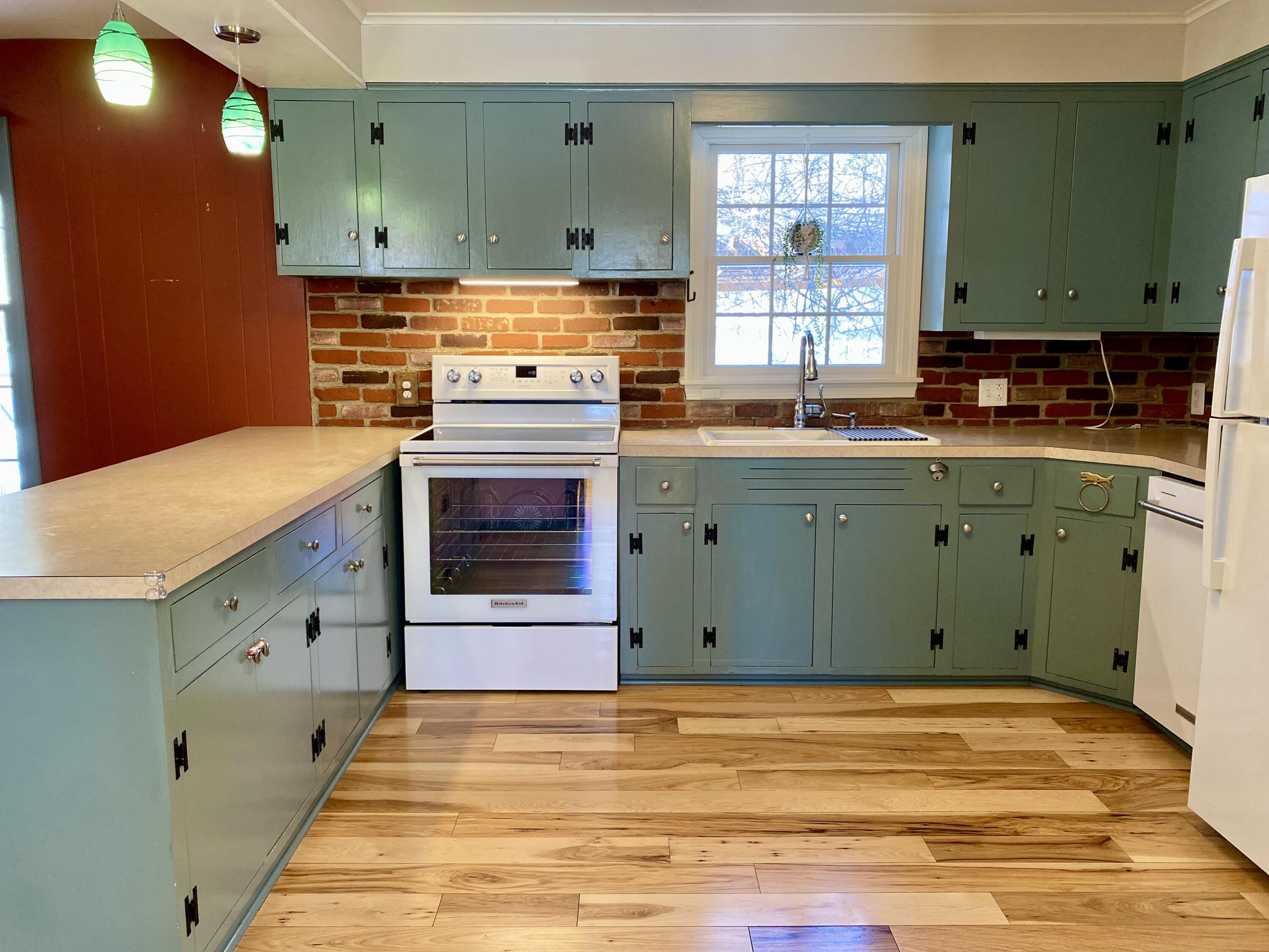 16 Ridge Road Waterville, ME 04901 - Photo 2 of 26 Kitchen