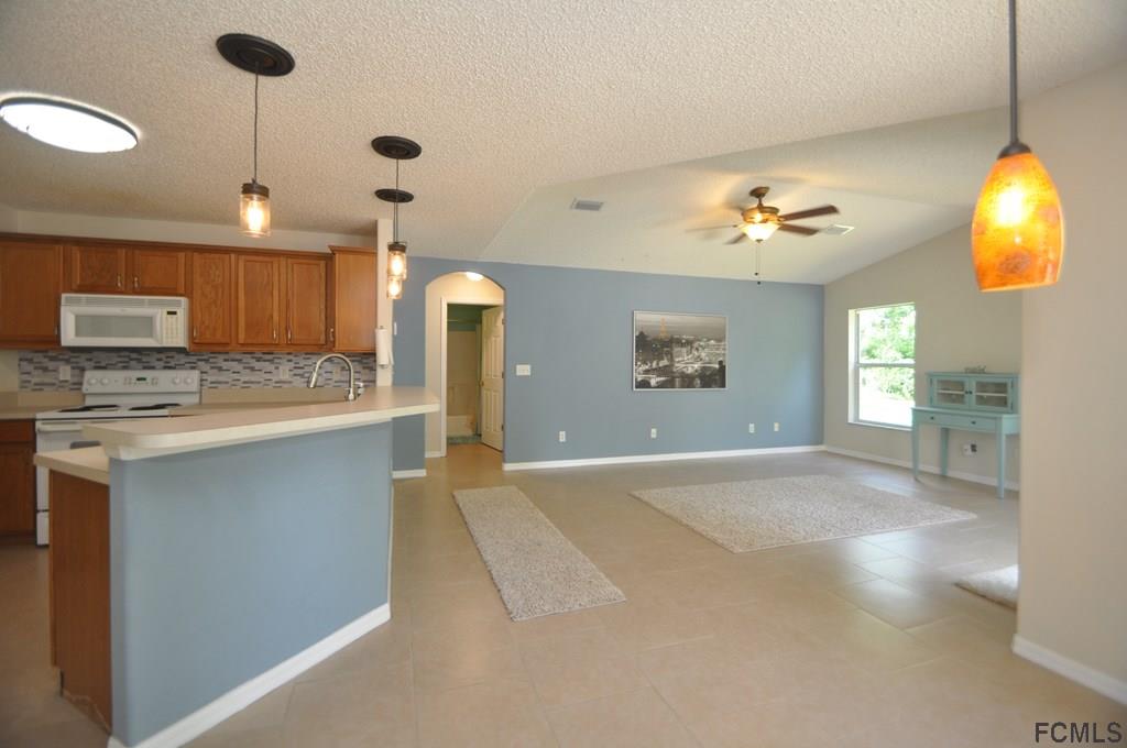 10 Ruth Drive Palm Coast, FL 32164 - Photo 10 of 38 Gallery Image 10