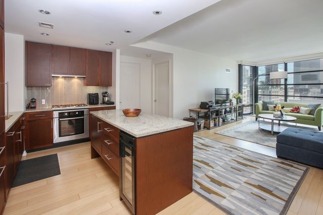 $1,927,500 | 580 Washington Street, Unit 1505, Boston, MA 02111