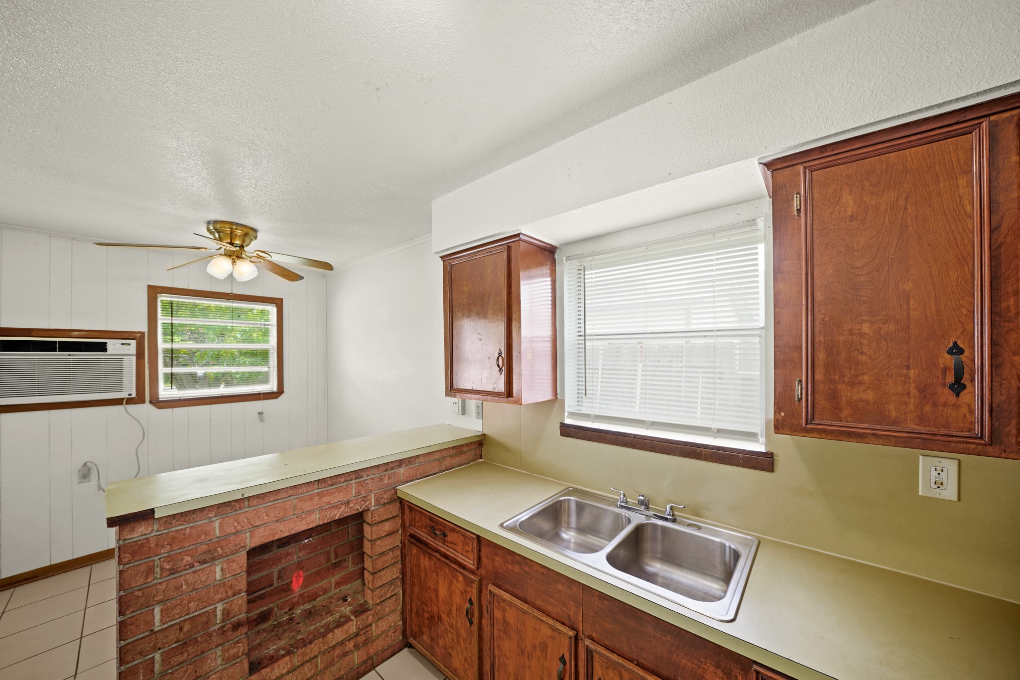 6116 Octavia Street, Unit 1/2 Houston, TX 77026 - Photo 12 of 22