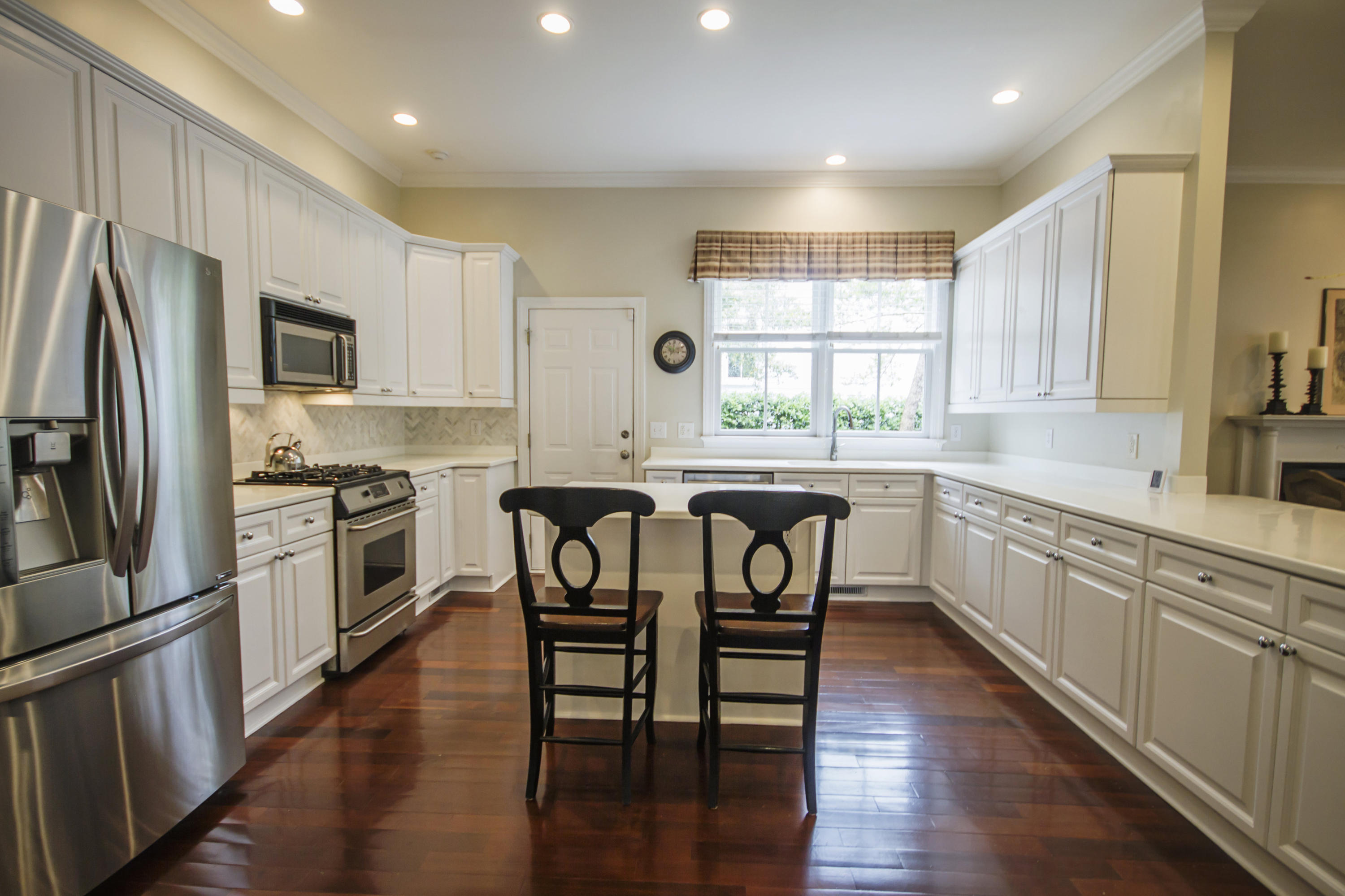 62 Saturday Road Mount Pleasant, SC 29464 - Photo 23 of 70 62 Saturday Rd Kitchen2