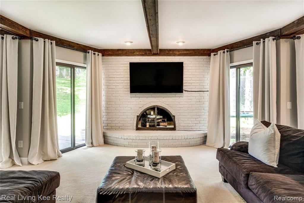 1802 North Kilburn Road Rochester Hills, MI 48306 - Photo 16 of 35