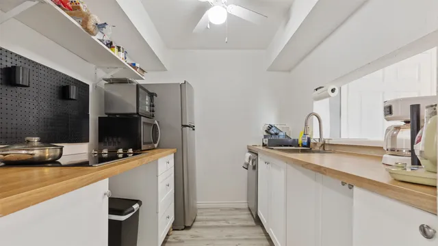 $87,000 | 212 Plaza Verde Drive, Unit F22, Houston, TX 77038