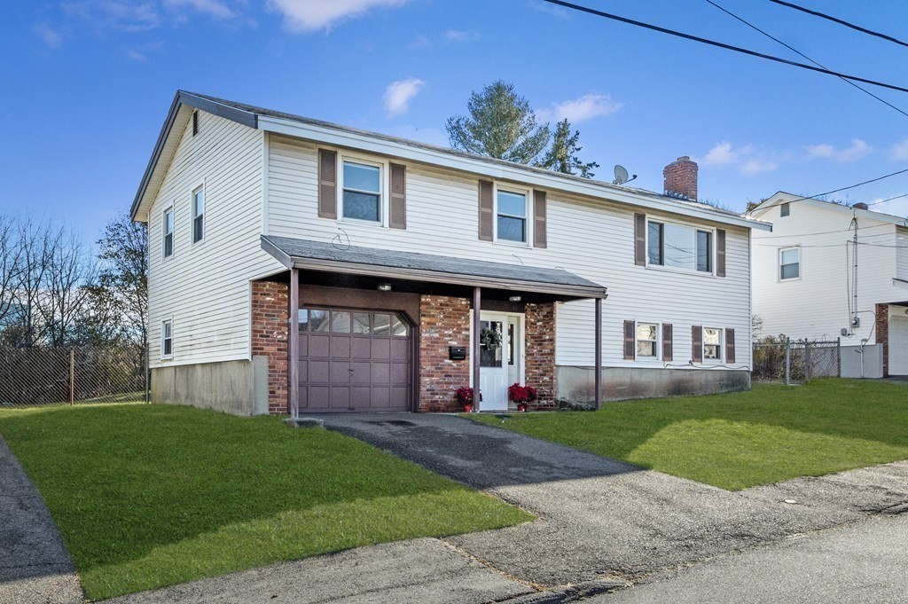 23 Puritan Road Salem, MA 01970 - Photo 4 of 36 Gallery Image 4