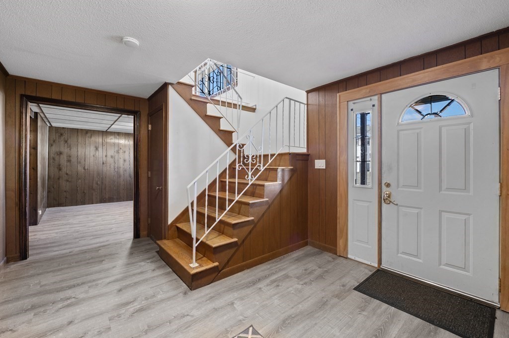 23 Puritan Road Salem, MA 01970 - Photo 6 of 36 Gallery Image 6