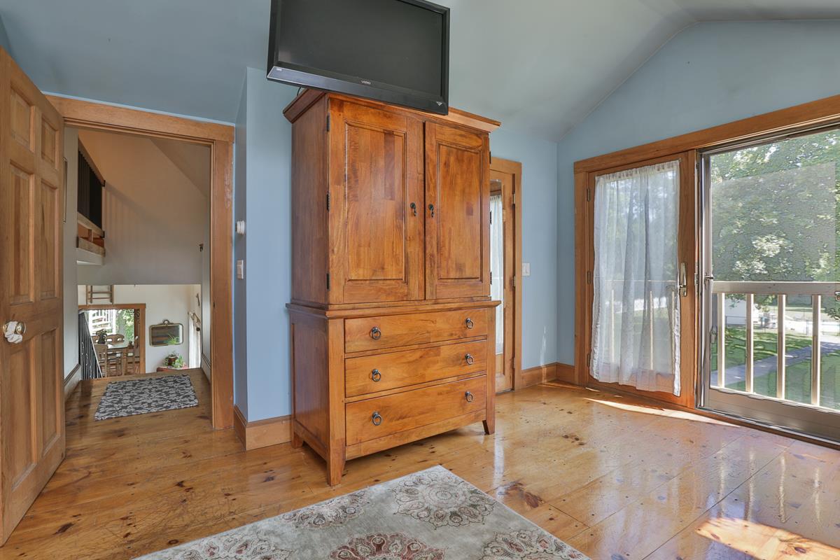 21 Lawrence Road Salem, NH 03079 - Photo 24 of 40 Gallery Image 24