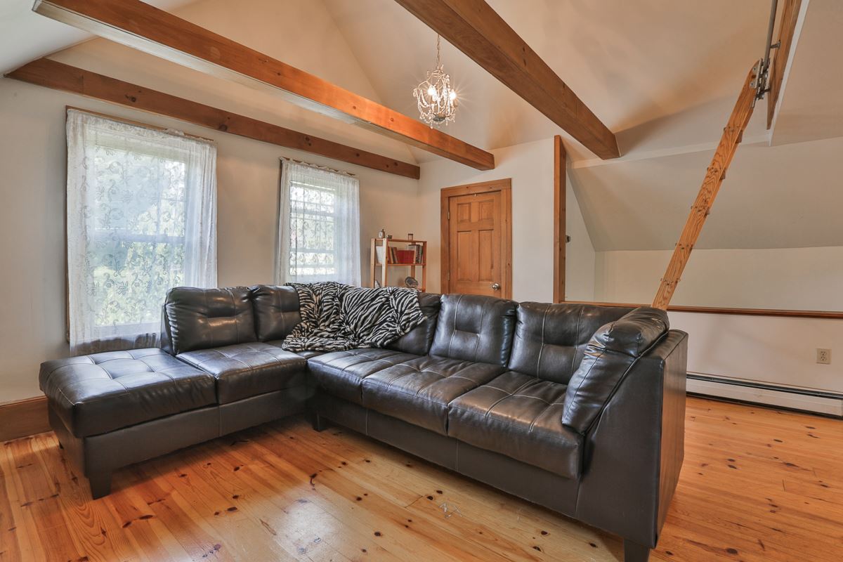 21 Lawrence Road Salem, NH 03079 - Photo 31 of 40 Gallery Image 31