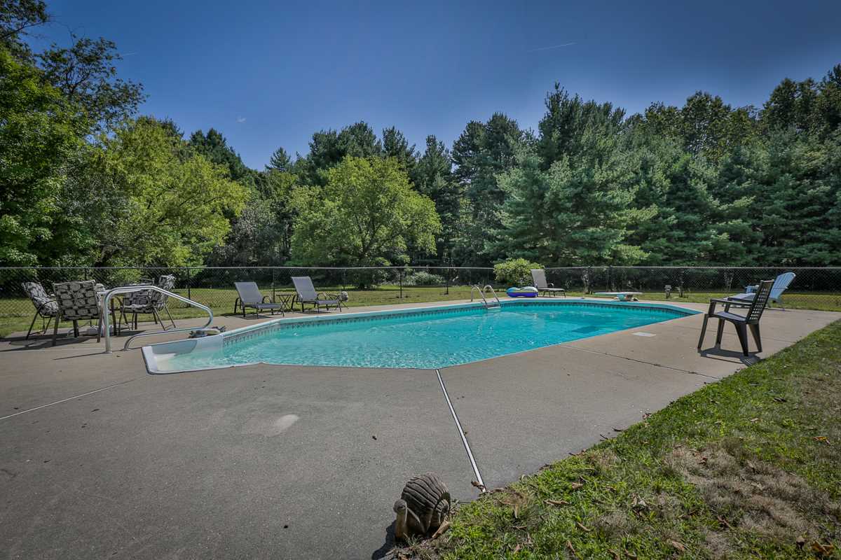 21 Lawrence Road Salem, NH 03079 - Photo 36 of 40 Gallery Image 36