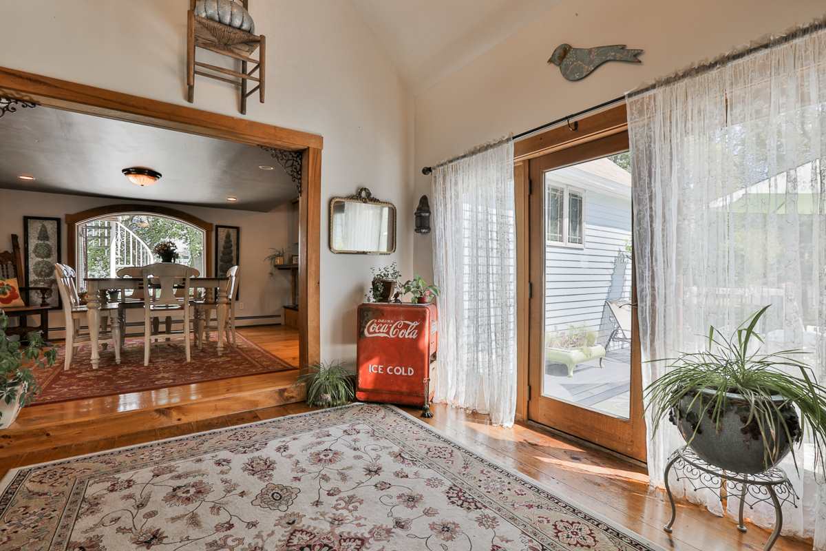 21 Lawrence Road Salem, NH 03079 - Photo 6 of 40 Gallery Image 6