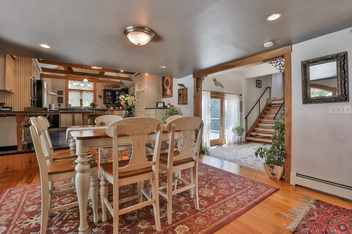 21 Lawrence Road Salem, NH 03079 - Photo 9 of 40 Gallery Image 9