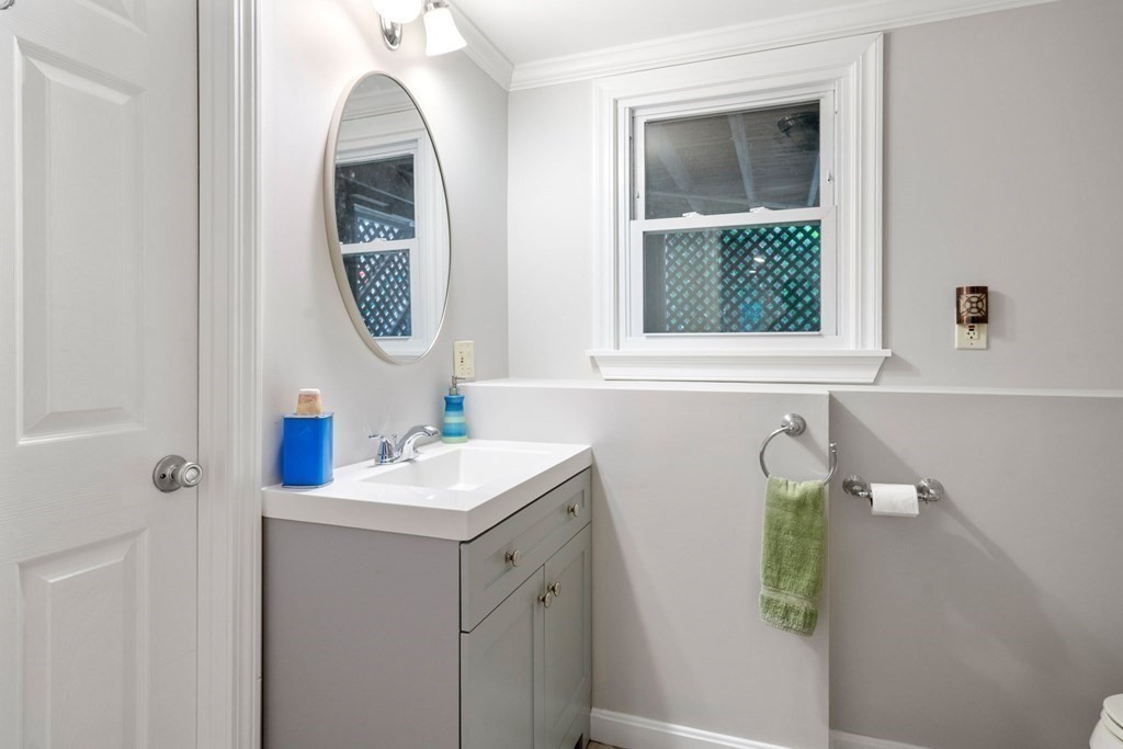 11 Old Coach Road Norfolk, MA 02056 - Photo 19 of 24 Gallery Image 19