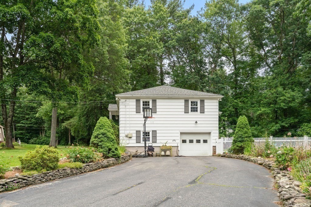 11 Old Coach Road Norfolk, MA 02056 - Photo 22 of 24 Gallery Image 22