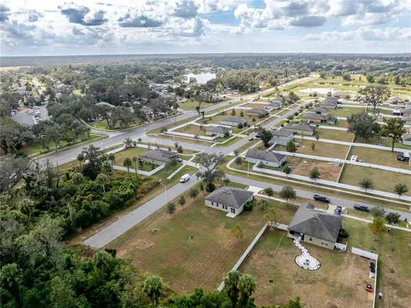 $439,000 | 807 Garden Oaks Square, Seffner, FL 33584