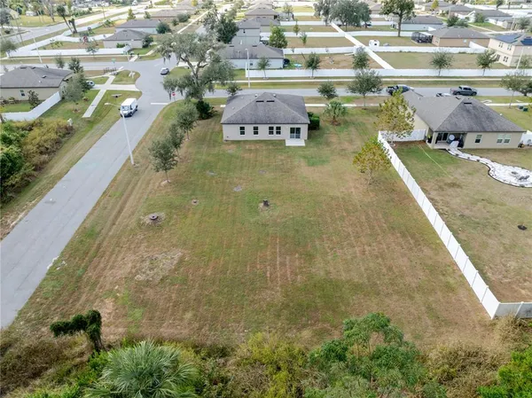 $439,000 | 807 Garden Oaks Square, Seffner, FL 33584
