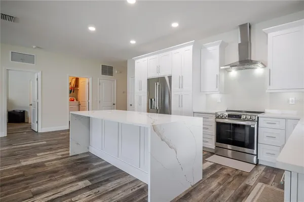 $439,000 | 807 Garden Oaks Square, Seffner, FL 33584