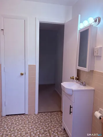 $1,550 | 1125 Waterbury Road, Unit 1C, Cheshire, CT 06410