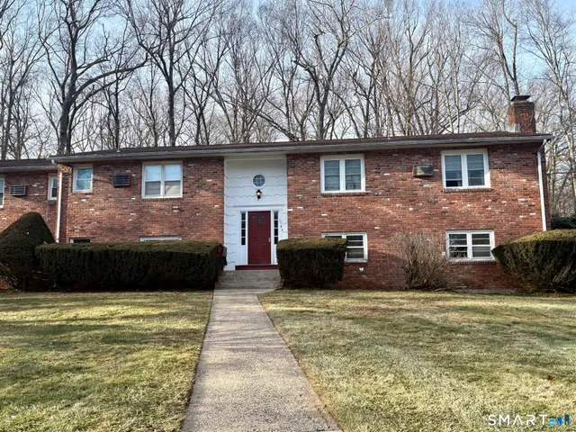 $1,550 | 1125 Waterbury Road, Unit 1C, Cheshire, CT 06410