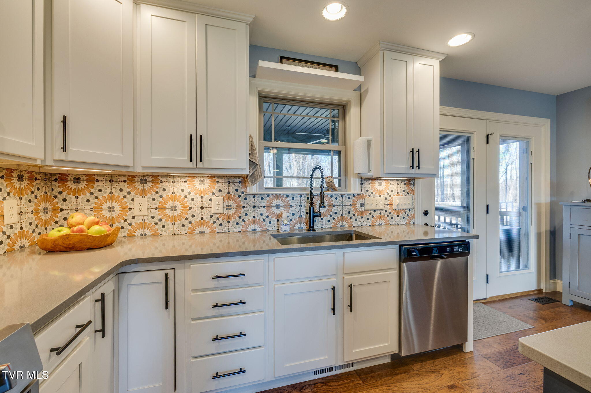 136 Phillips Road Jonesborough, TN 37659 - Photo 13 of 57 013