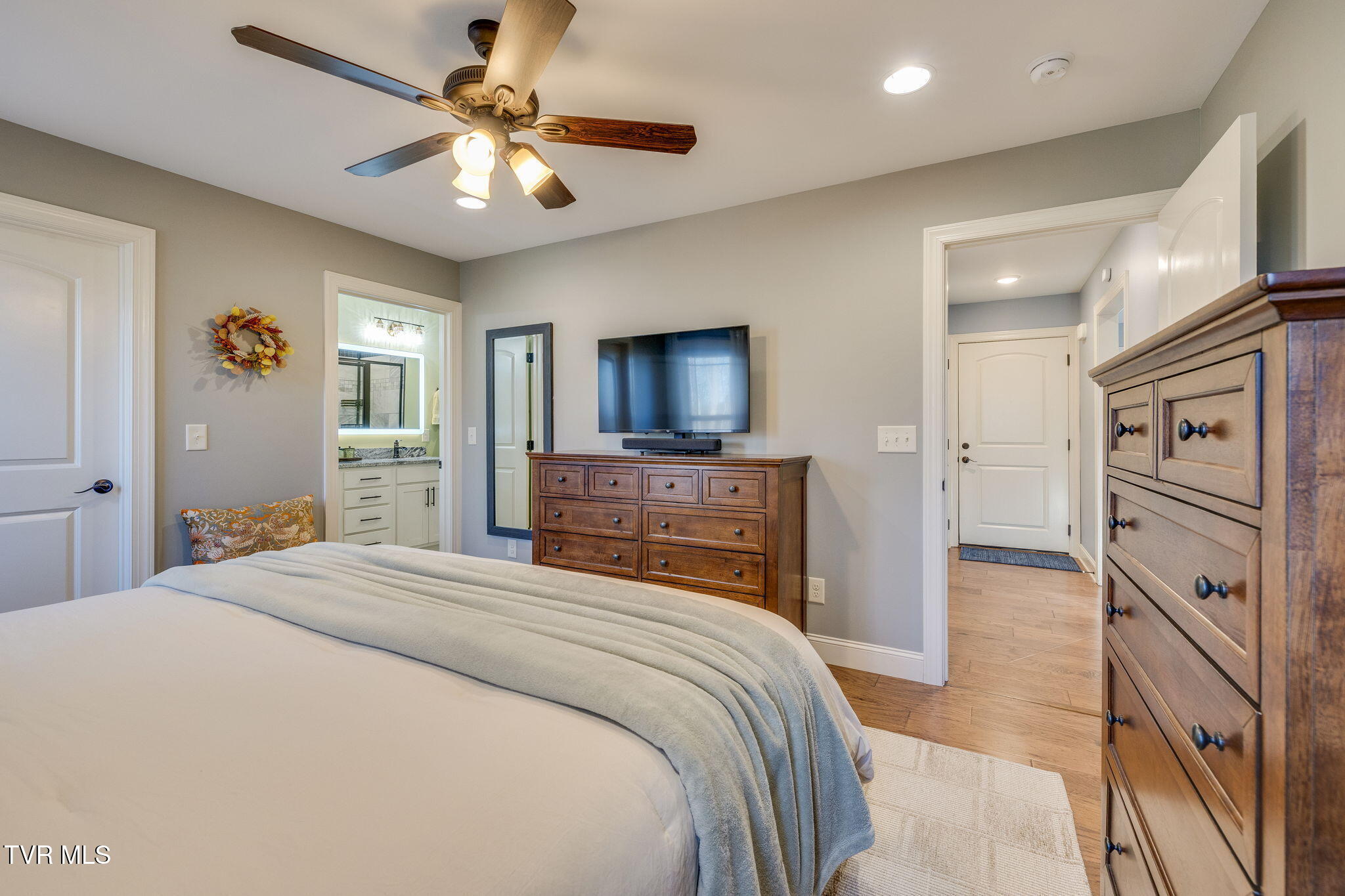 136 Phillips Road Jonesborough, TN 37659 - Photo 15 of 57 015