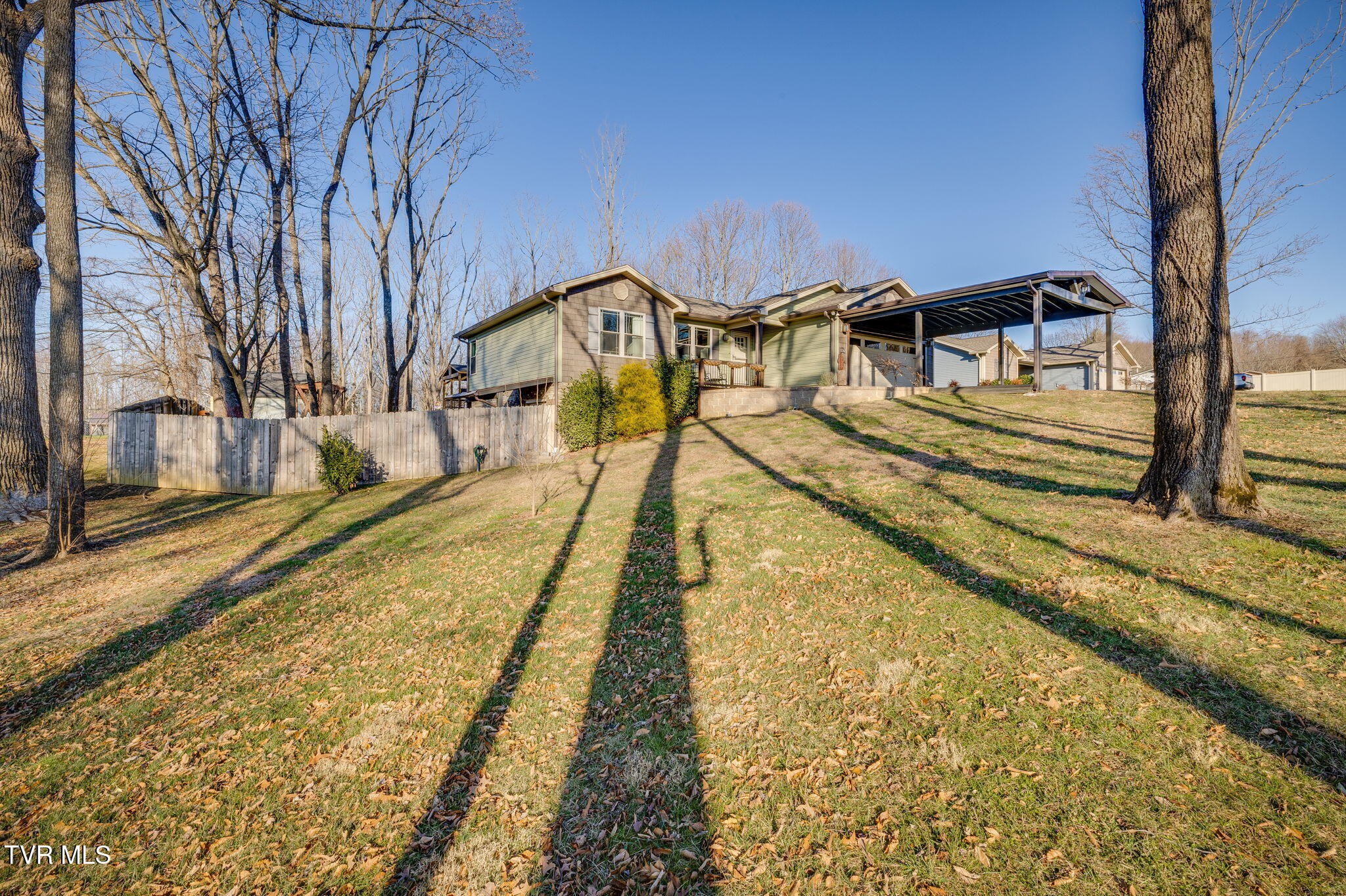 136 Phillips Road Jonesborough, TN 37659 - Photo 3 of 57 003