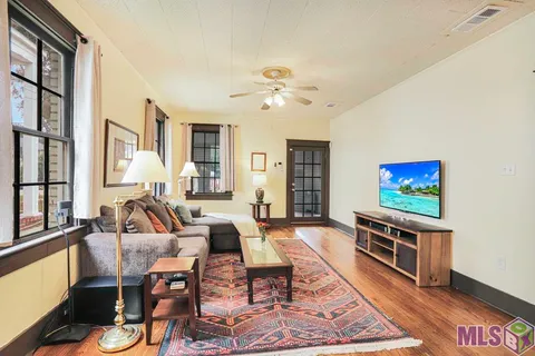 $300,000 | 262 Lovers Lane, Baton Rouge, LA 70806