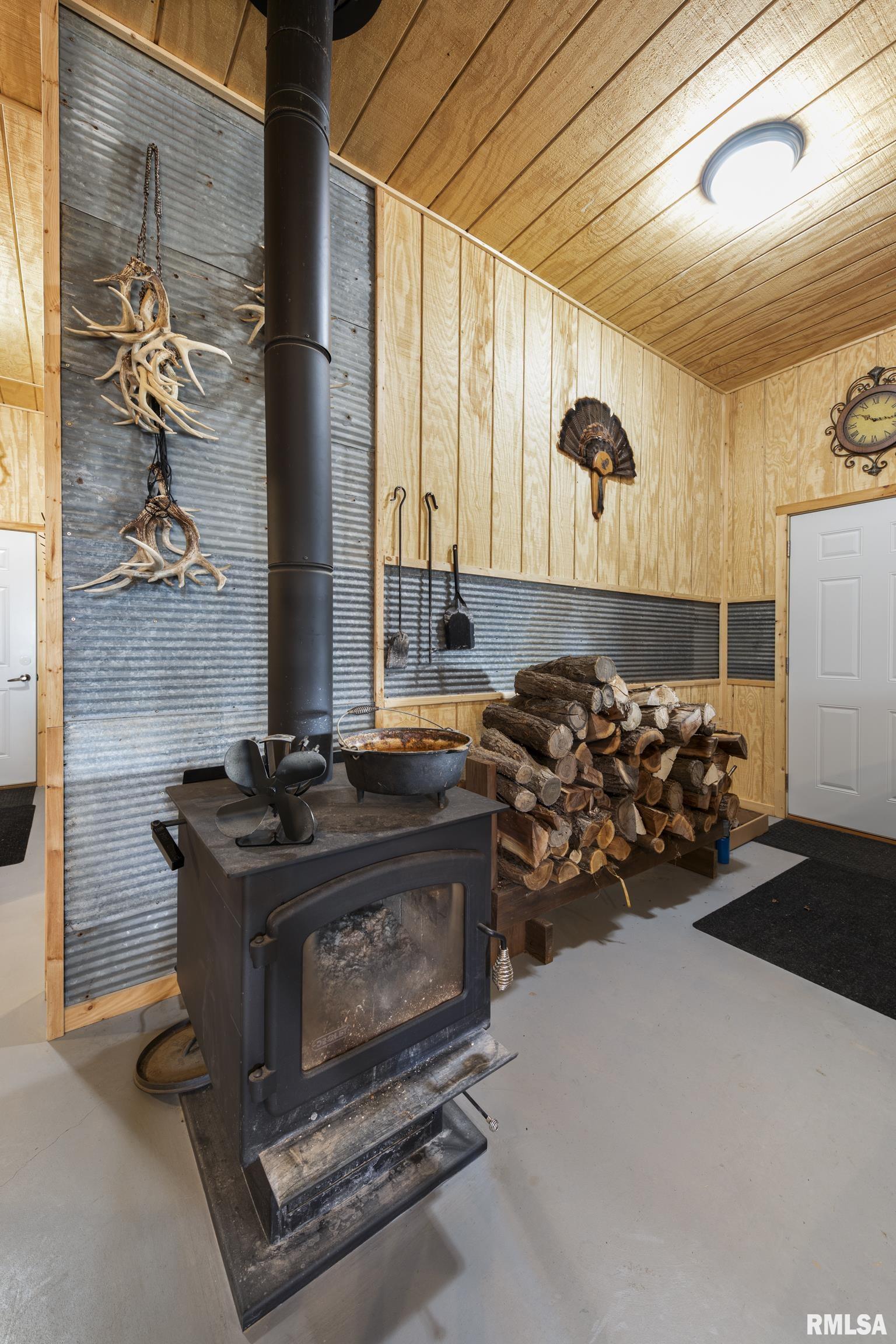 12532 Geiman Road Browning, IL 62624 - Photo 11 of 39