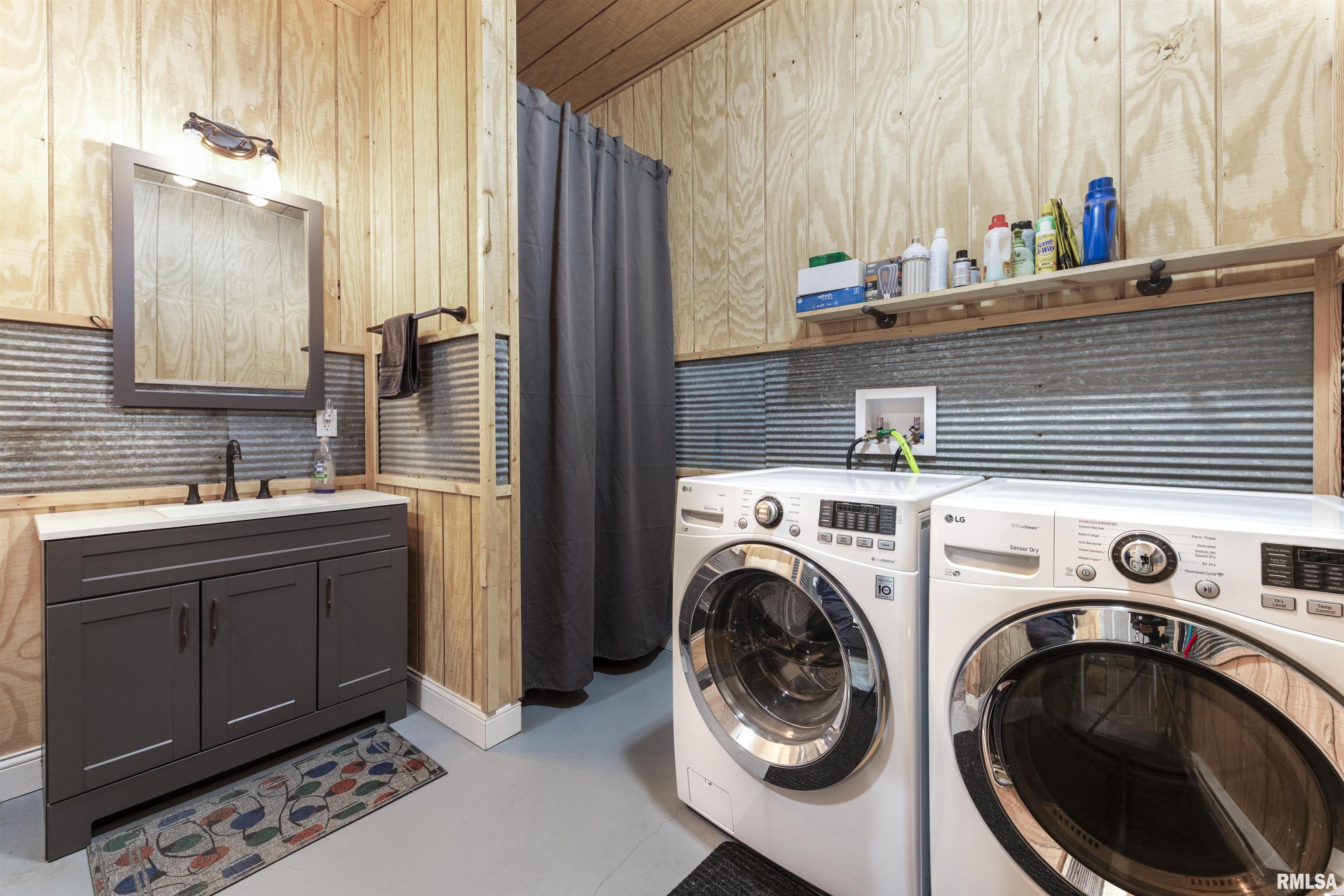 12532 Geiman Road Browning, IL 62624 - Photo 12 of 39