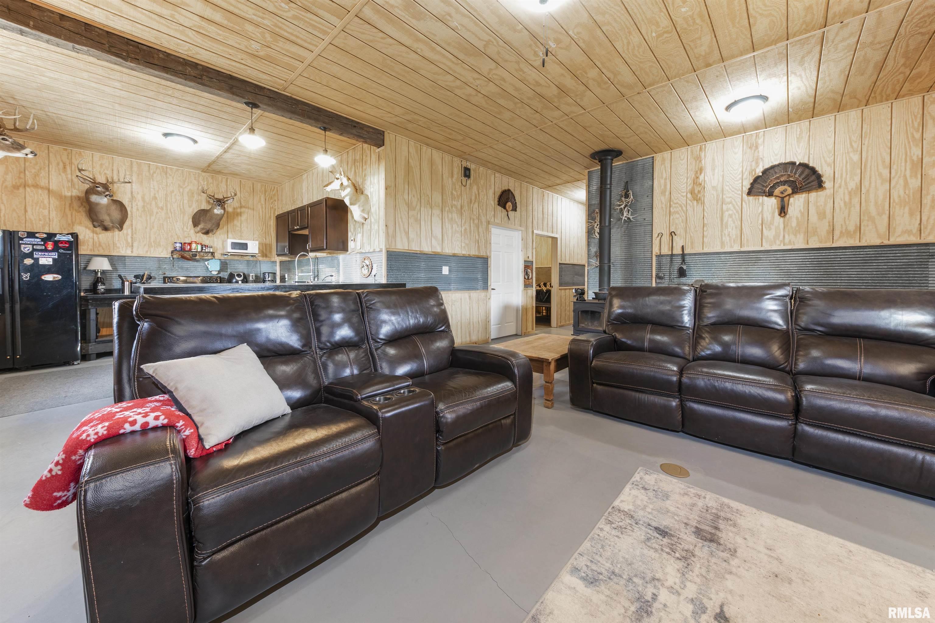 12532 Geiman Road Browning, IL 62624 - Photo 8 of 39