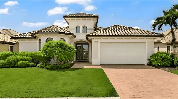$1,325,000 | 11942 Heather Woods Court, Naples, FL 34120