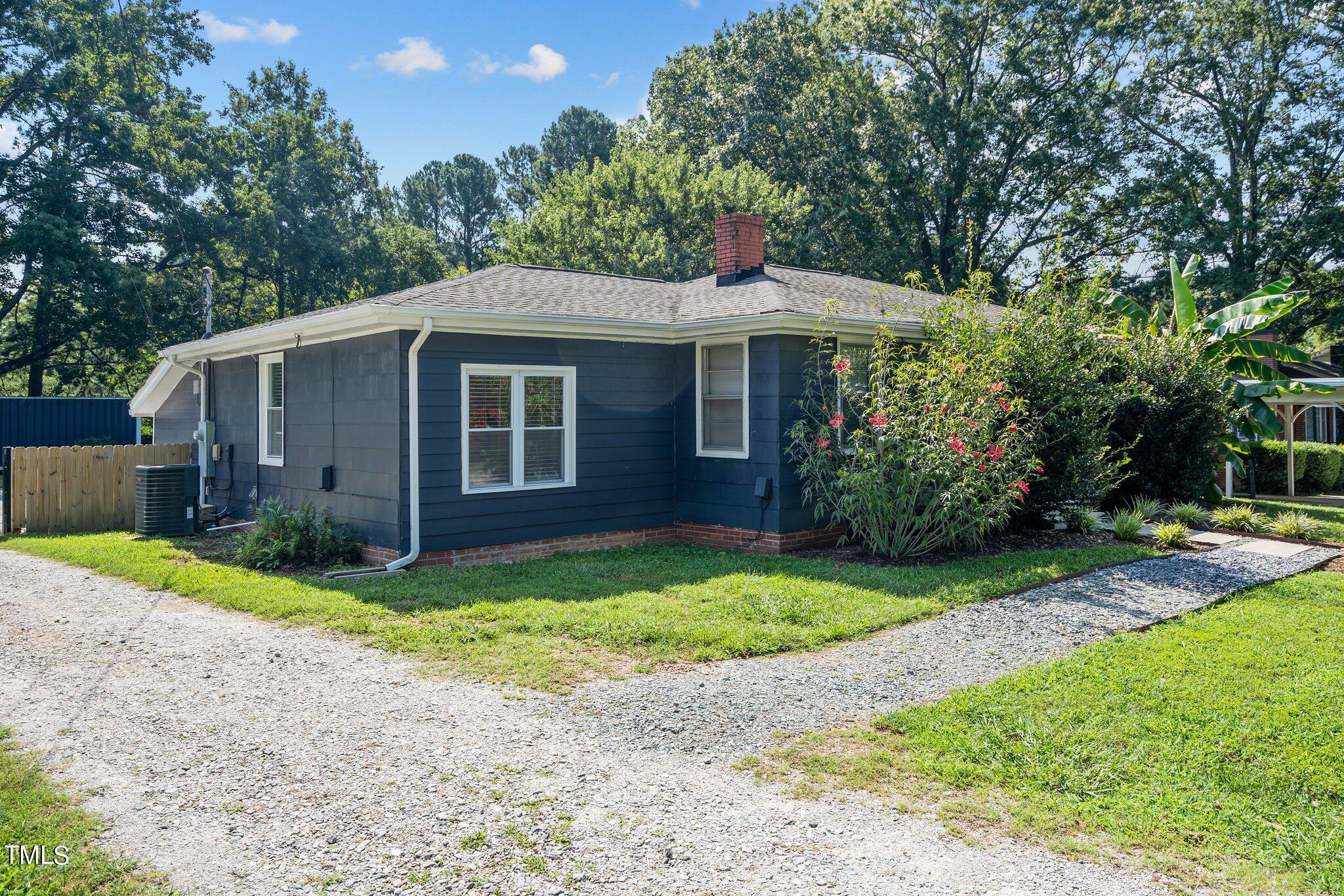 321 Jones Franklin Road Raleigh, NC 27606 - Photo 30 of 40 10-web-or-mls-_NFP4653