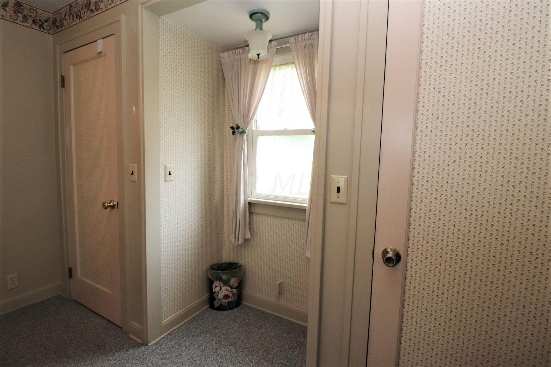 138 Marilla Road Columbus, OH 43207 - Photo 34 of 87 Two closets in primary bedroom
