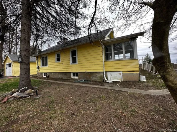$2,100 | 27 Howard Road, Poughkeepsie, NY 12603