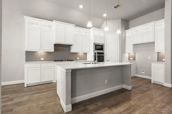 $4,000 | 2206 Christopher Lane, Euless, TX 76040