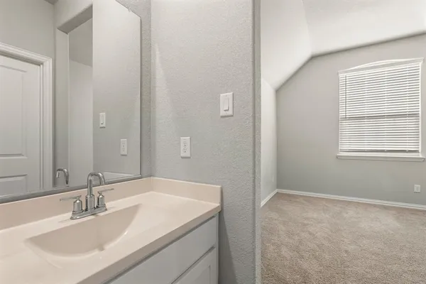 $4,000 | 2206 Christopher Lane, Euless, TX 76040