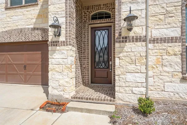 $4,000 | 2206 Christopher Lane, Euless, TX 76040