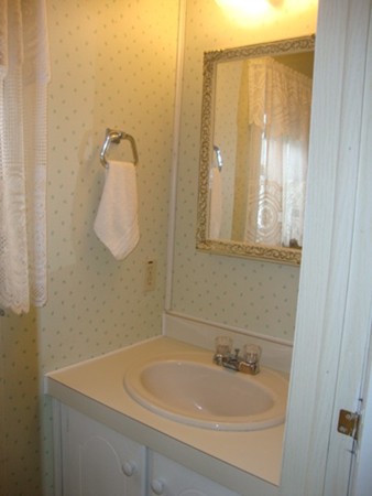 8 Puritan Road Taunton, MA 02780 - Photo 7 of 16 Gallery Image 7