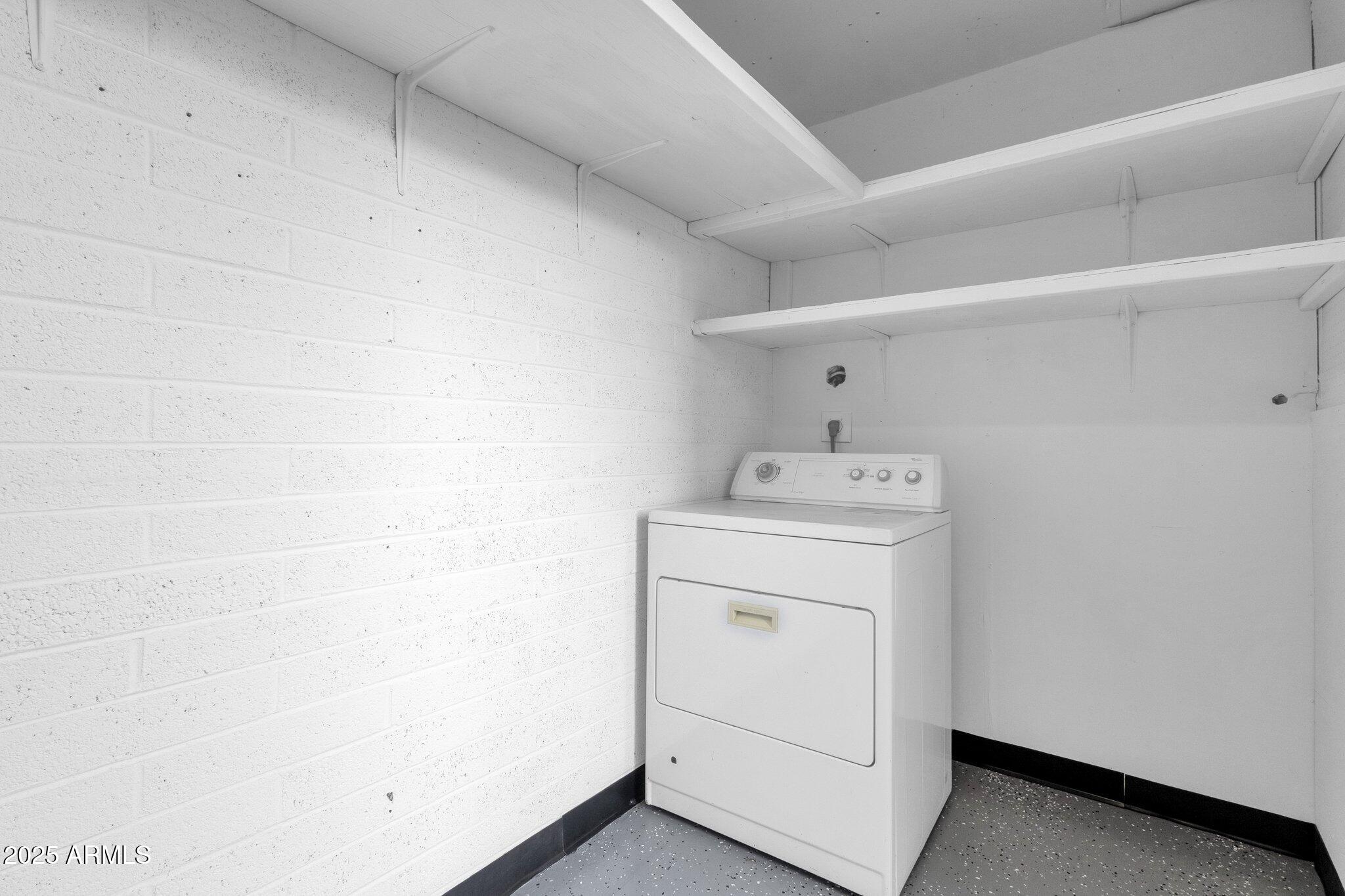 5406 West Hearn Road Glendale, AZ 85306 - Photo 30 of 32 Laundry Room