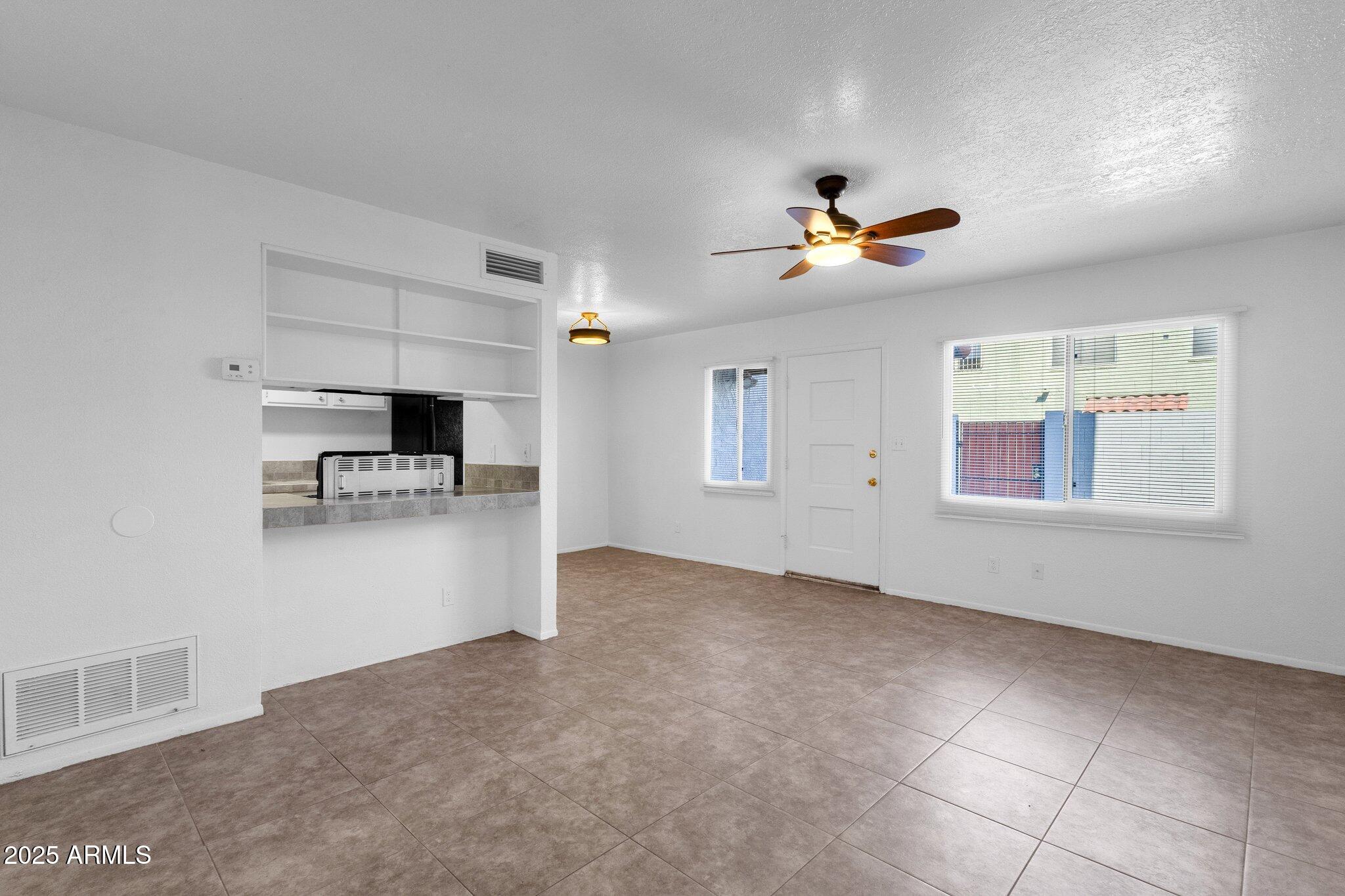5406 West Hearn Road Glendale, AZ 85306 - Photo 9 of 32 Family Room