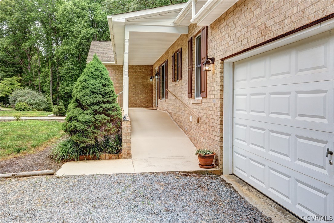 2511 Fairground Road Maidens, VA 23102 - Photo 5 of 29