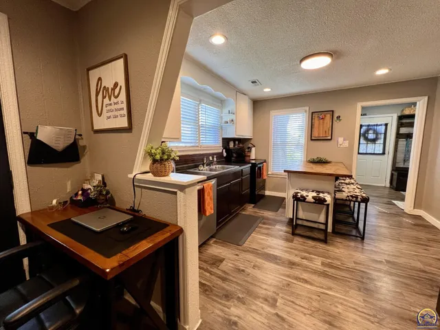 $169,000 | 104 4th Street, Unit 104 4TH ST, Winchester, KS 66097