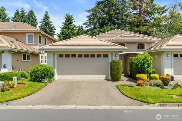 $519,900 | 7002 Fairway Lane Southeast, Olympia, WA 98501