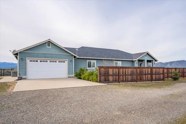 $685,000 | 15093 Sunshine Ridge, Anderson, CA 96007
